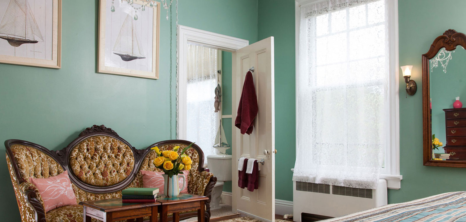 King Private Bath Green Bedroom | ADMIRAL SIMS B&B, Newport Rhode Island